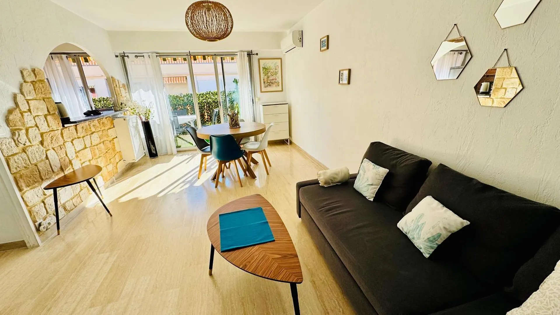 T2 Appartement Golfe Juan 47M2 Plages Et Port contacts